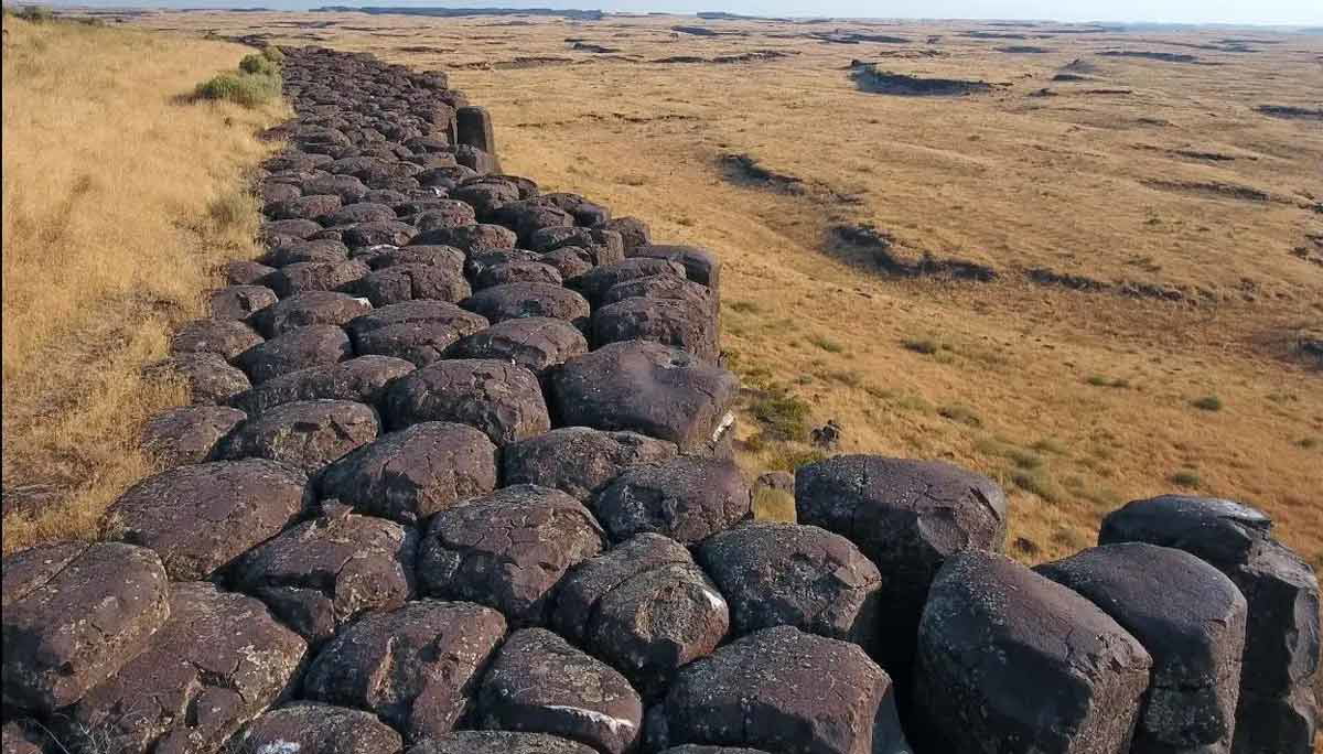 drumheller channels basalt columns