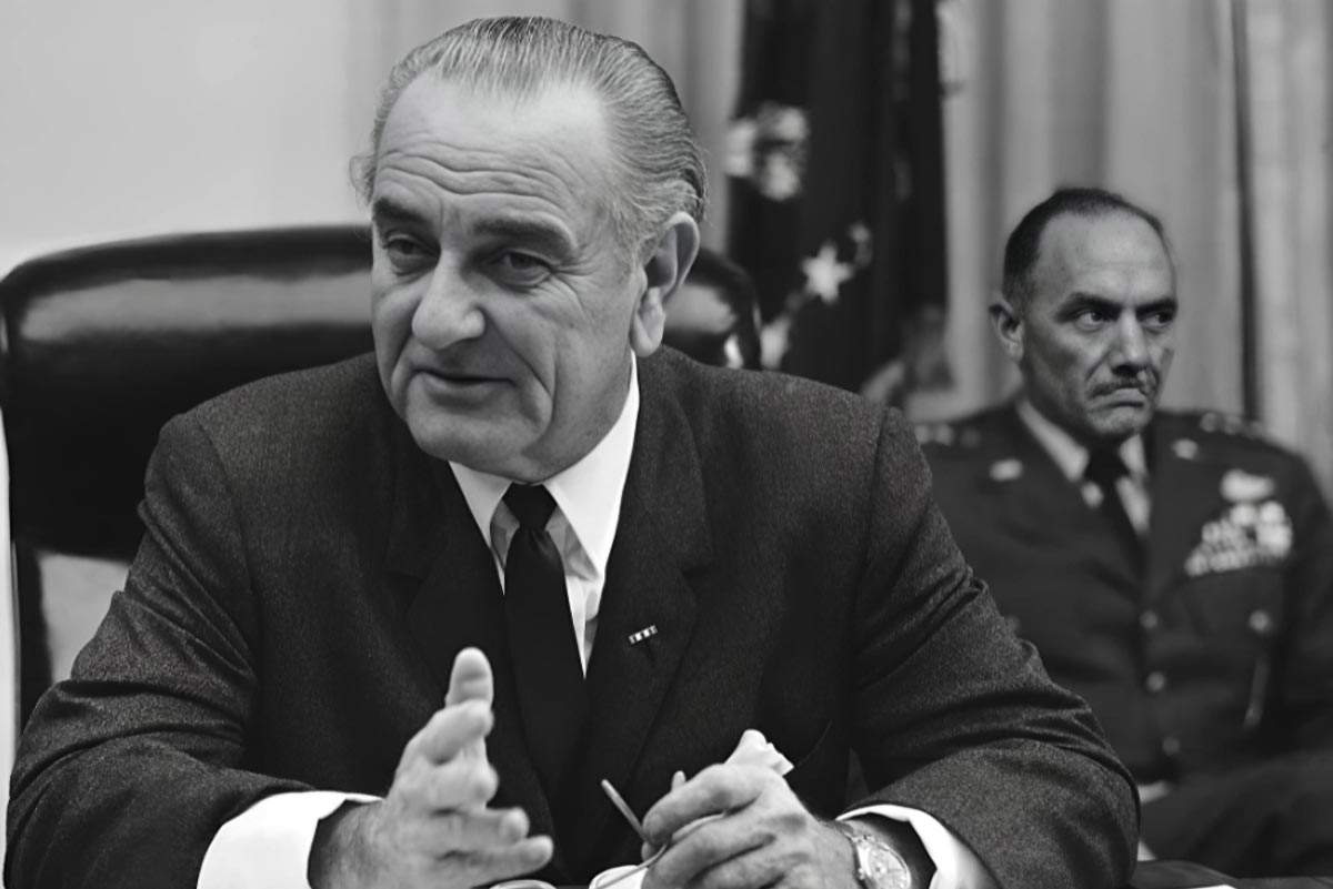 johnson announces halt to bombing october 1968