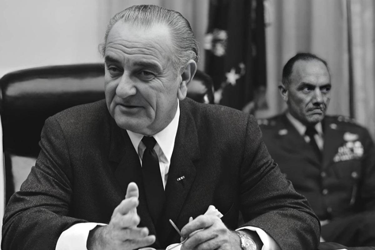 johnson announces halt to bombing october 1968