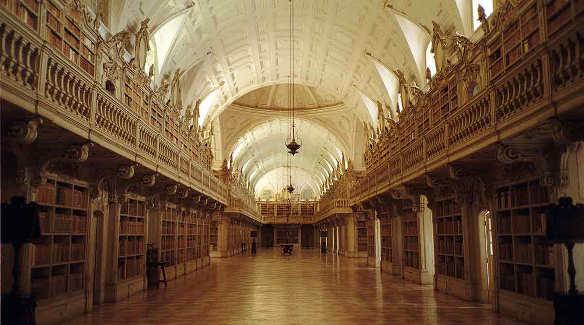 mafra royal palace library