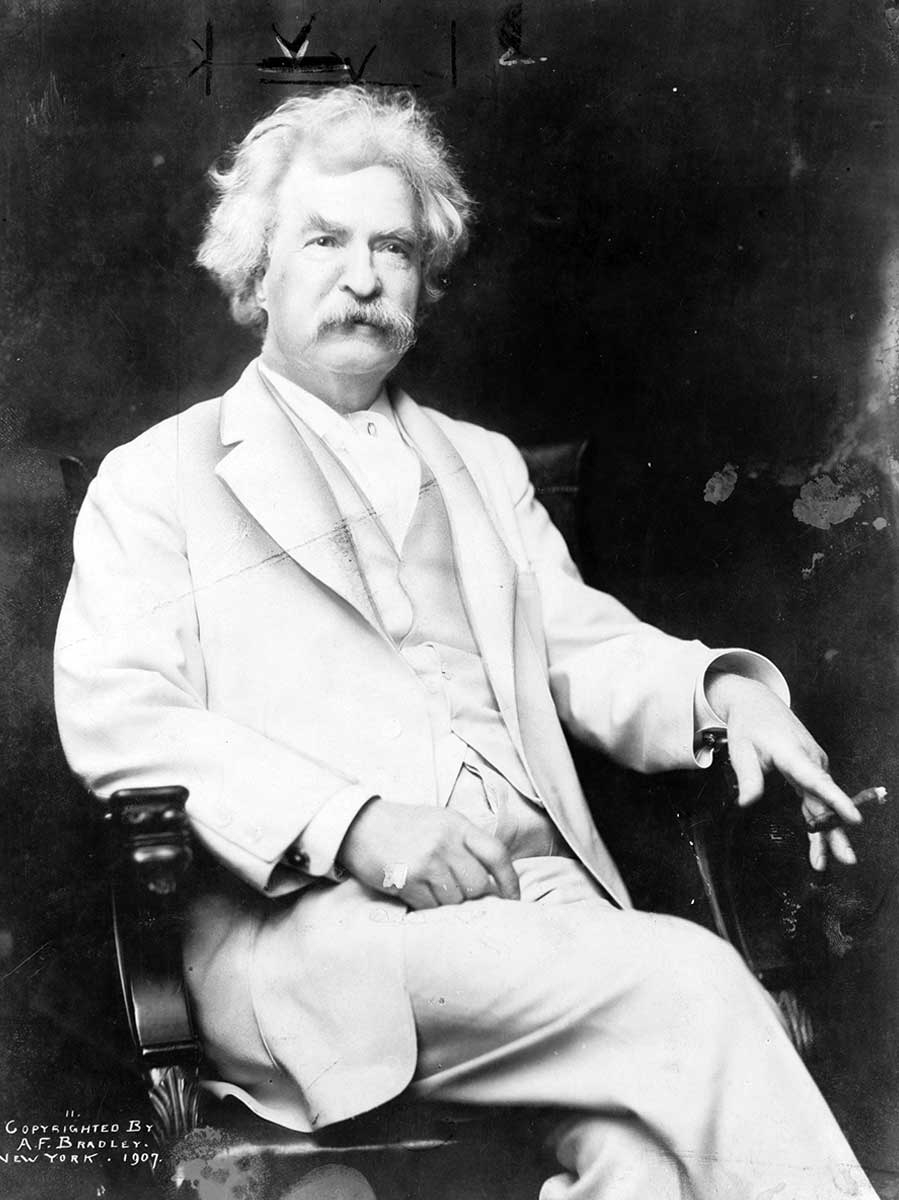 mark twain sitting