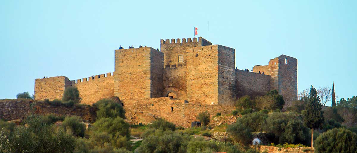 monsaraz caslte alentejo portugal