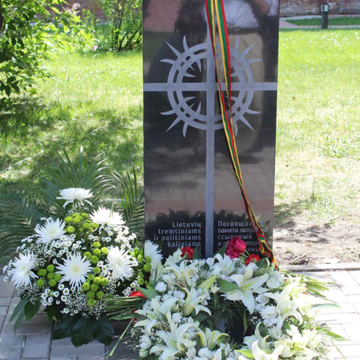 monument lithuanian deportees