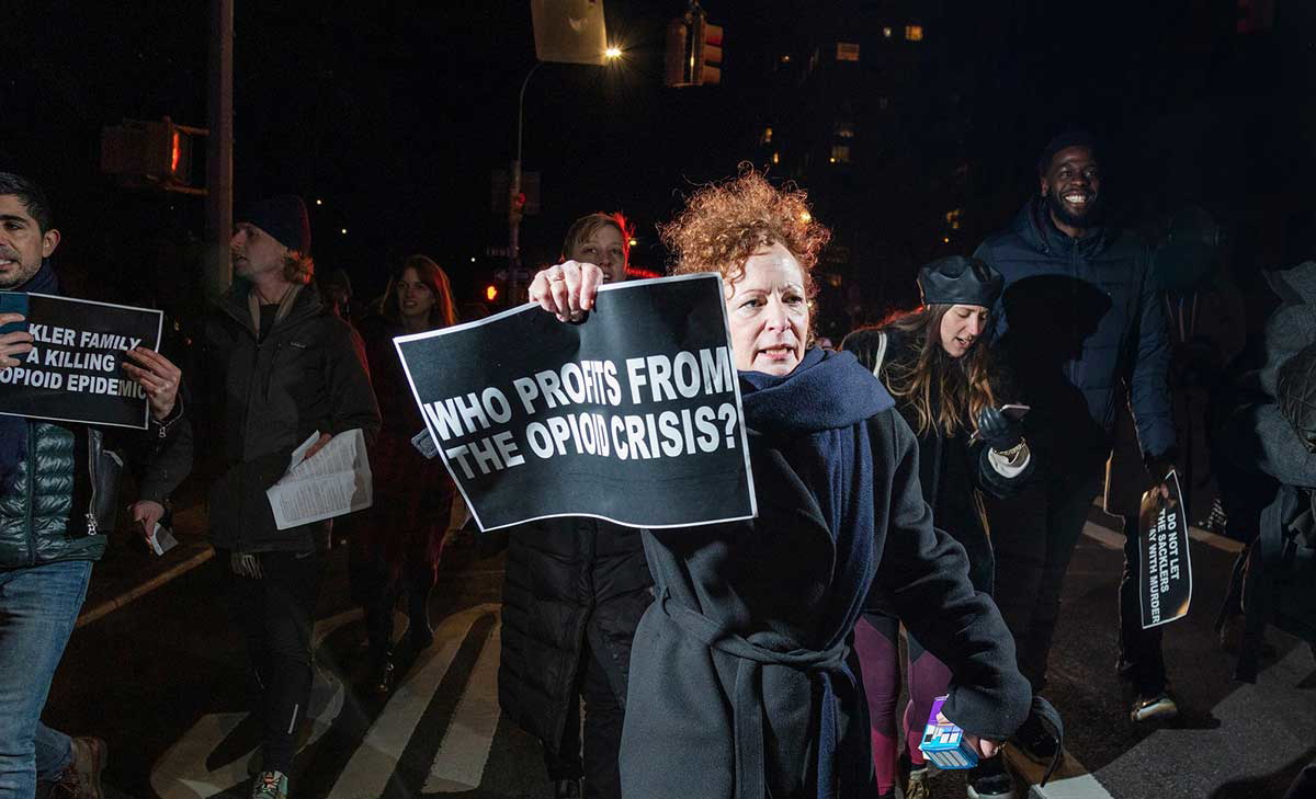 nan goldin protest sackler
