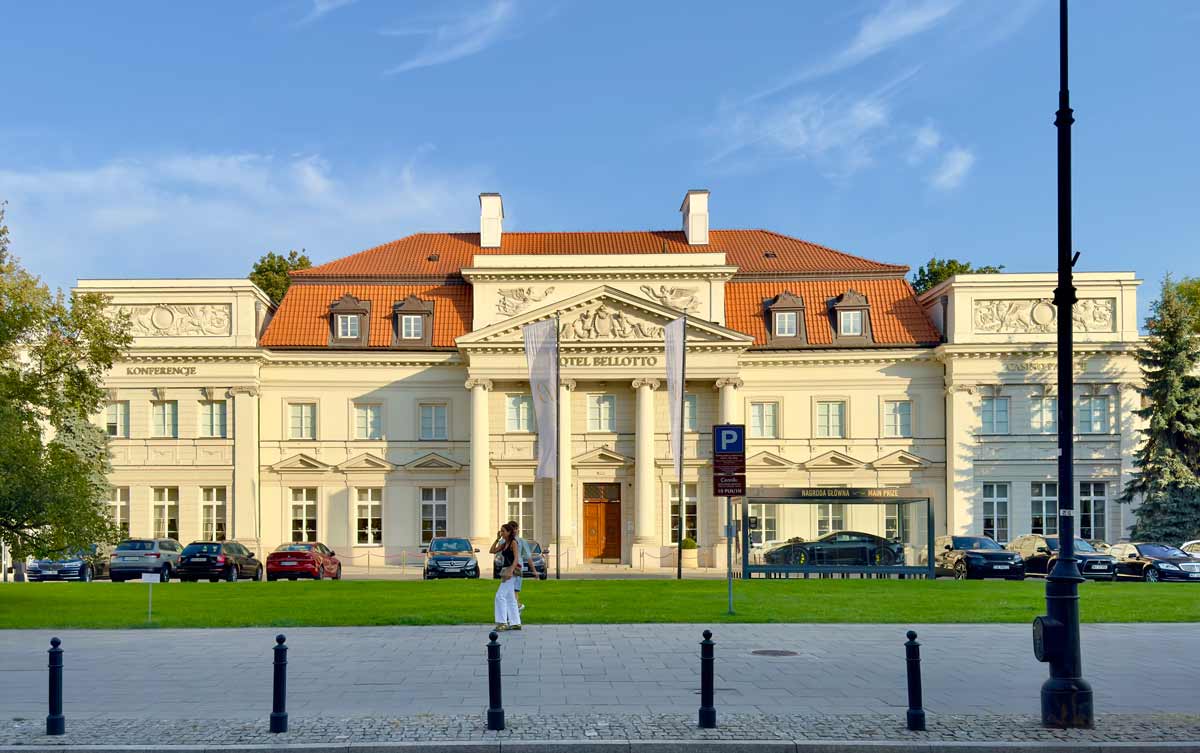prymasowski palace warsaw