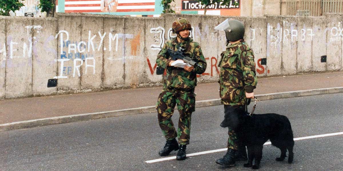 soldiers troubles dog