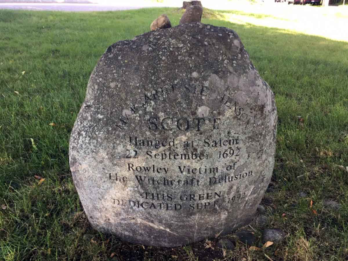 Memorial Margaret Scott