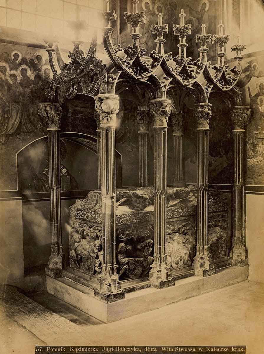 Pomnik_Kazimierza_Jagiellończyka_w_katedrze_krak(1)