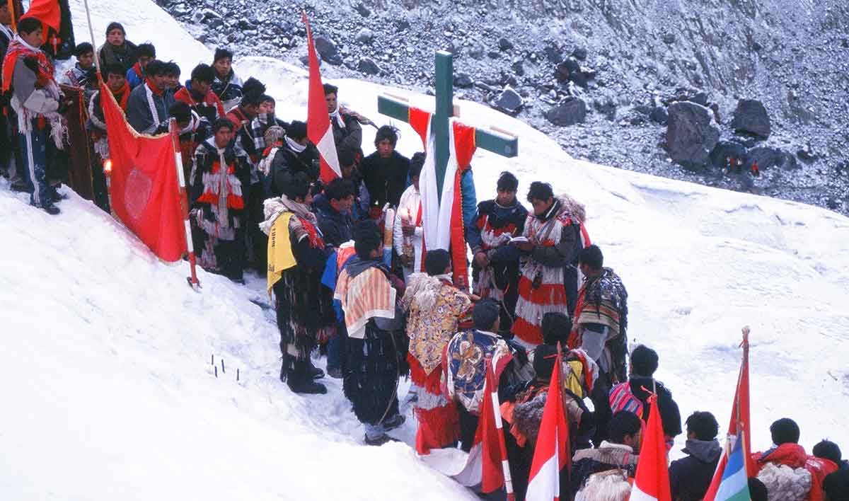 Qoyllur Rit_i snow star festival