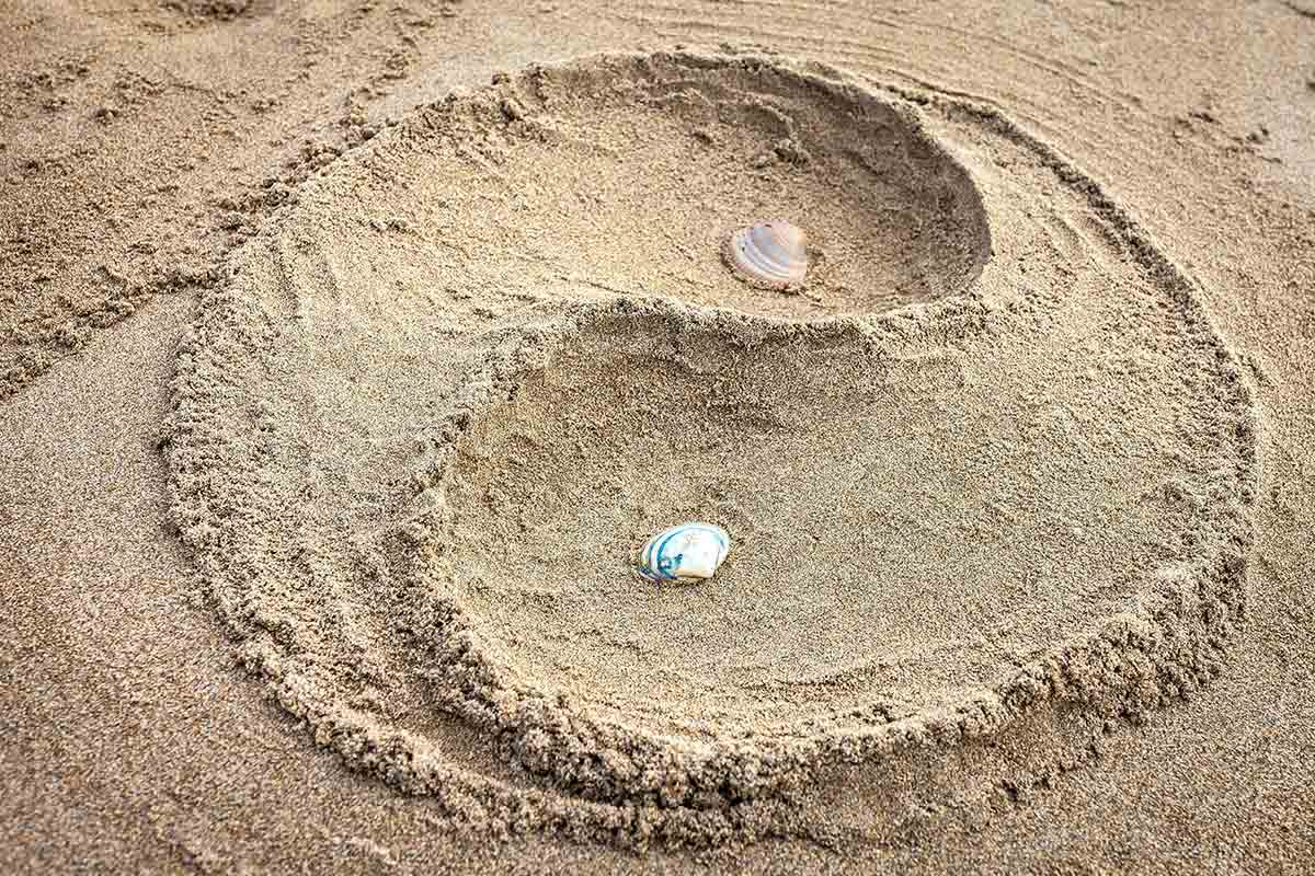 Yin Yang beach marcin korytowski