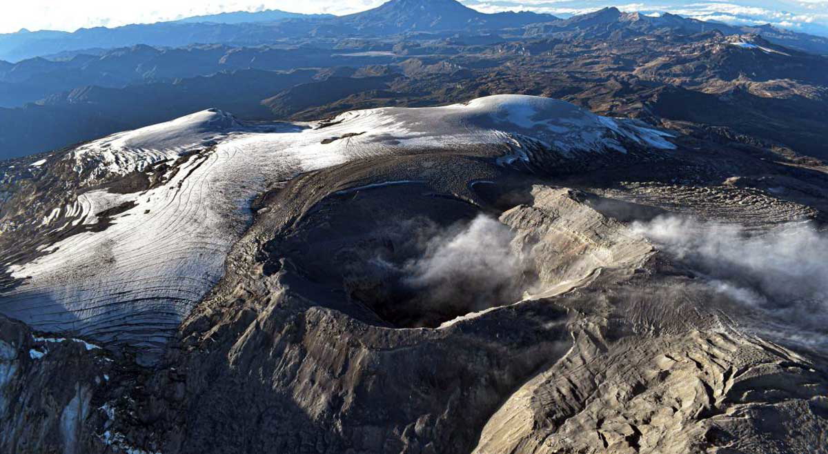 aerial photo nevado del ruiz