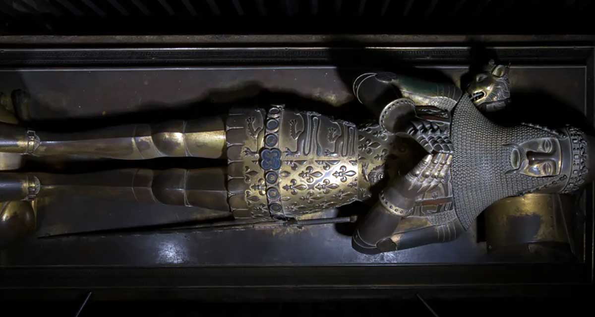 black prince tomb photo