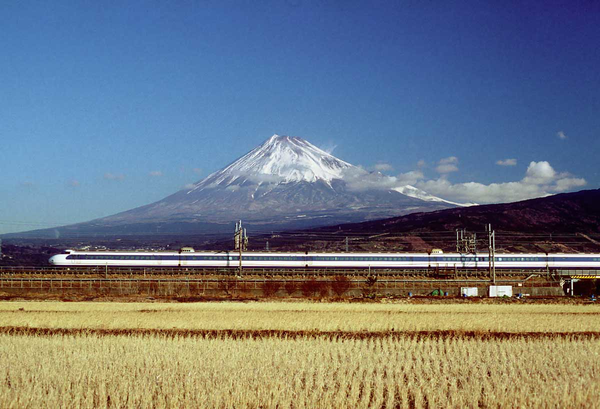 bullet train fuji
