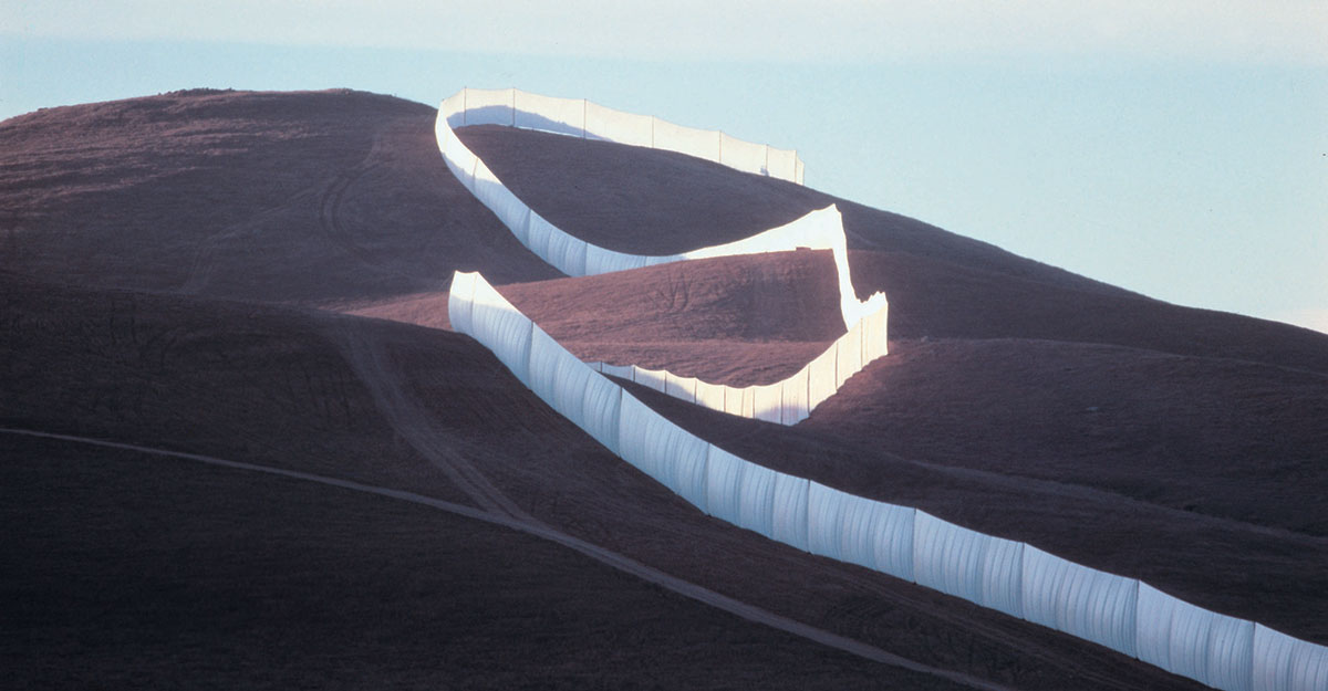 christo jeanne claude running fence photo