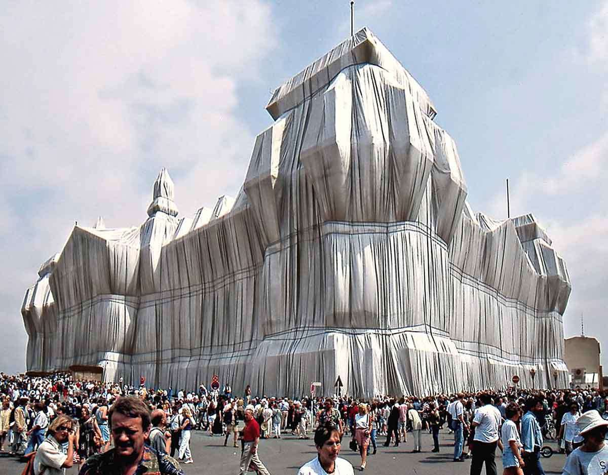 christo reichstag photo