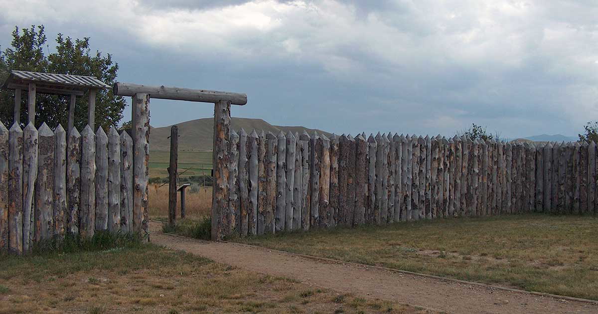 fort phil kearny entrance