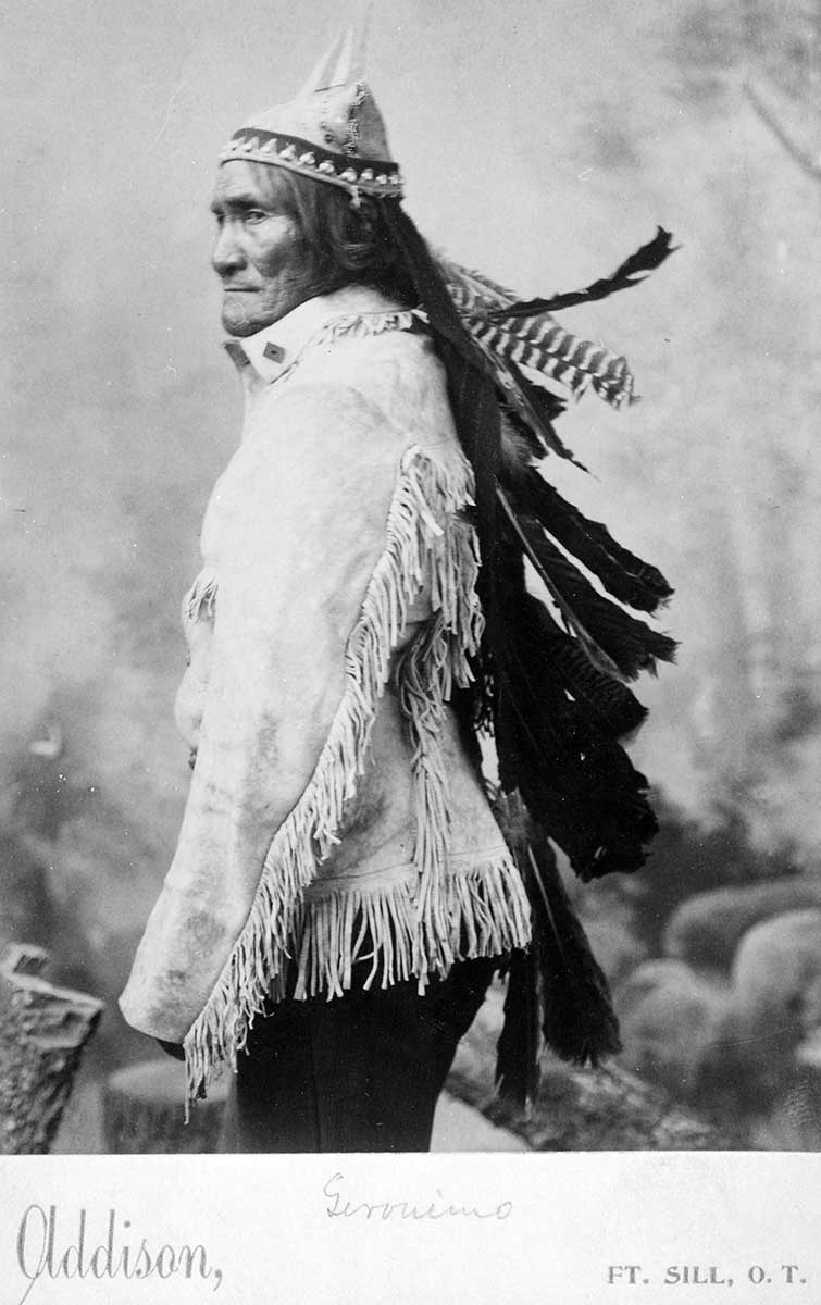 geronimo headdress 1880s na