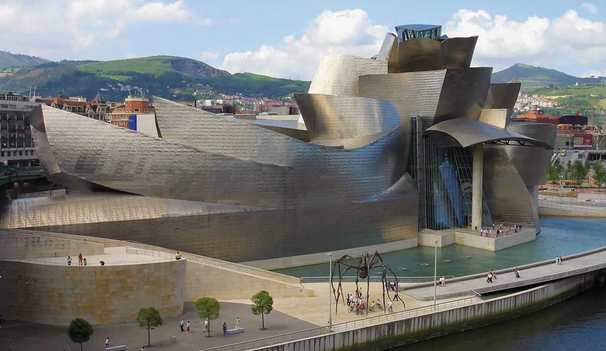 guggenheim museum bilbao frank gehry.jpg