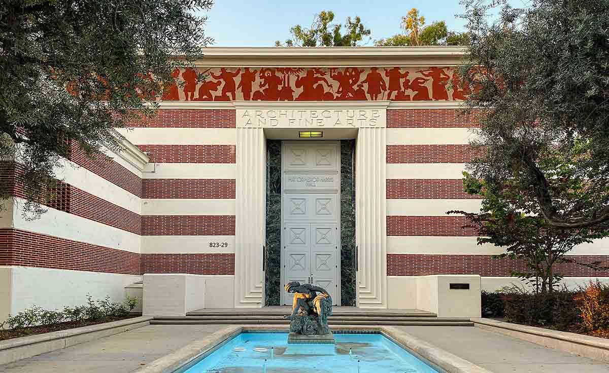 harris hall usc