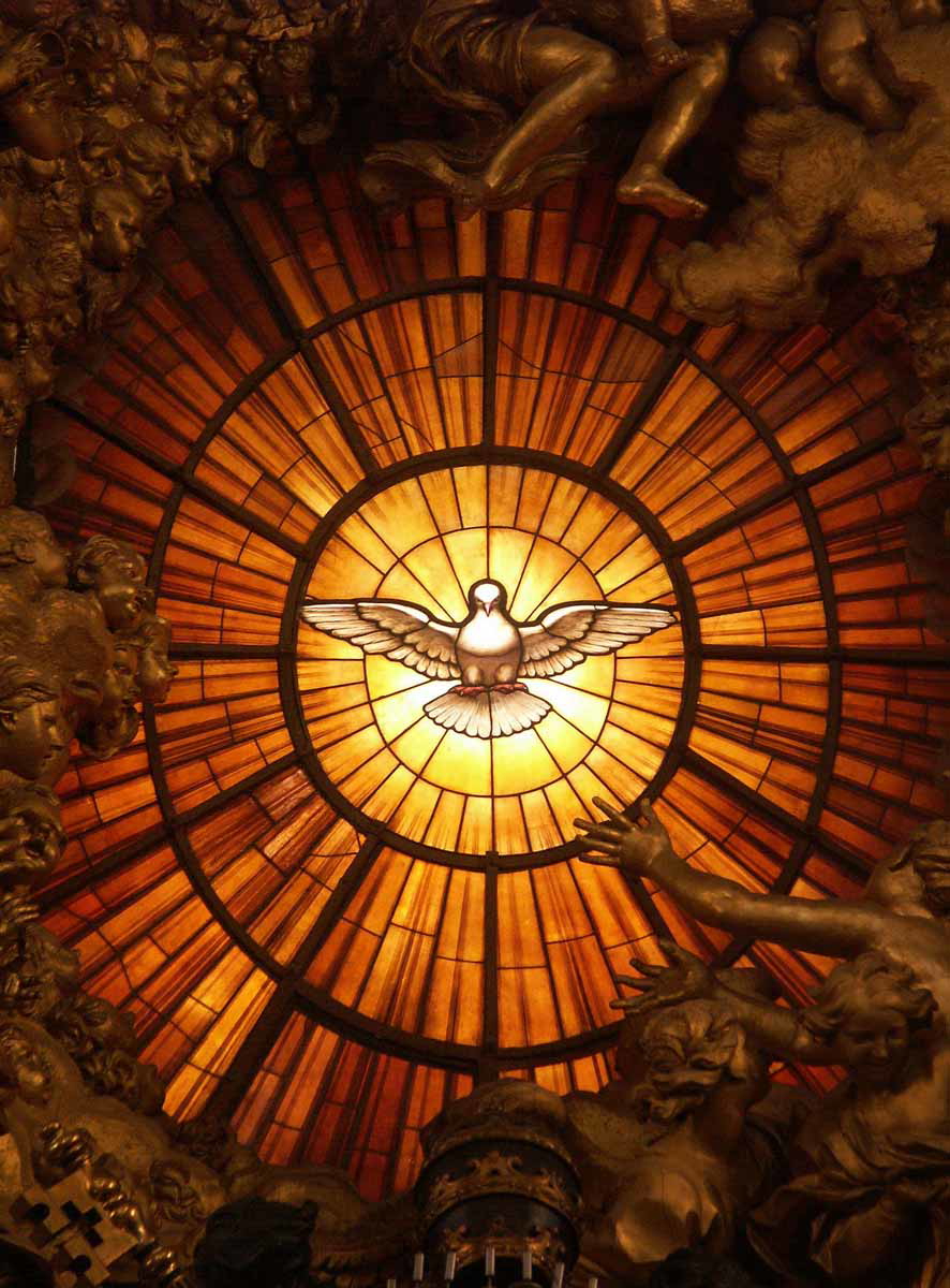 holy spirit dove gian lorenzo bernini saint peter basilica rome