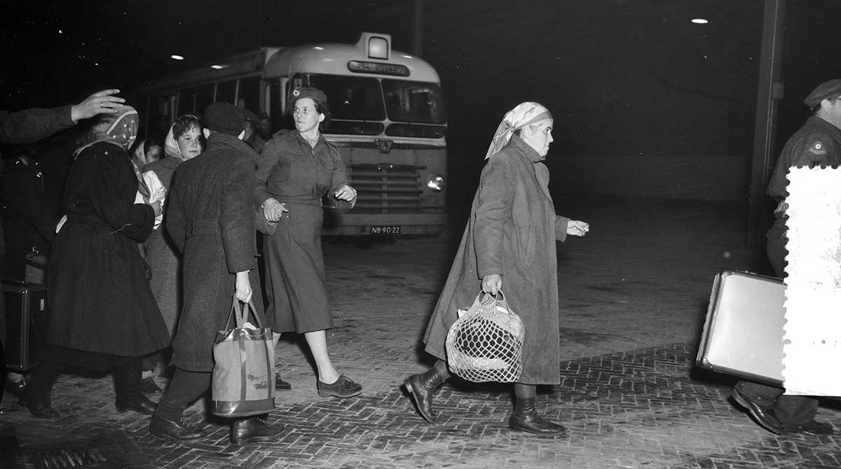 hungarian refugees street