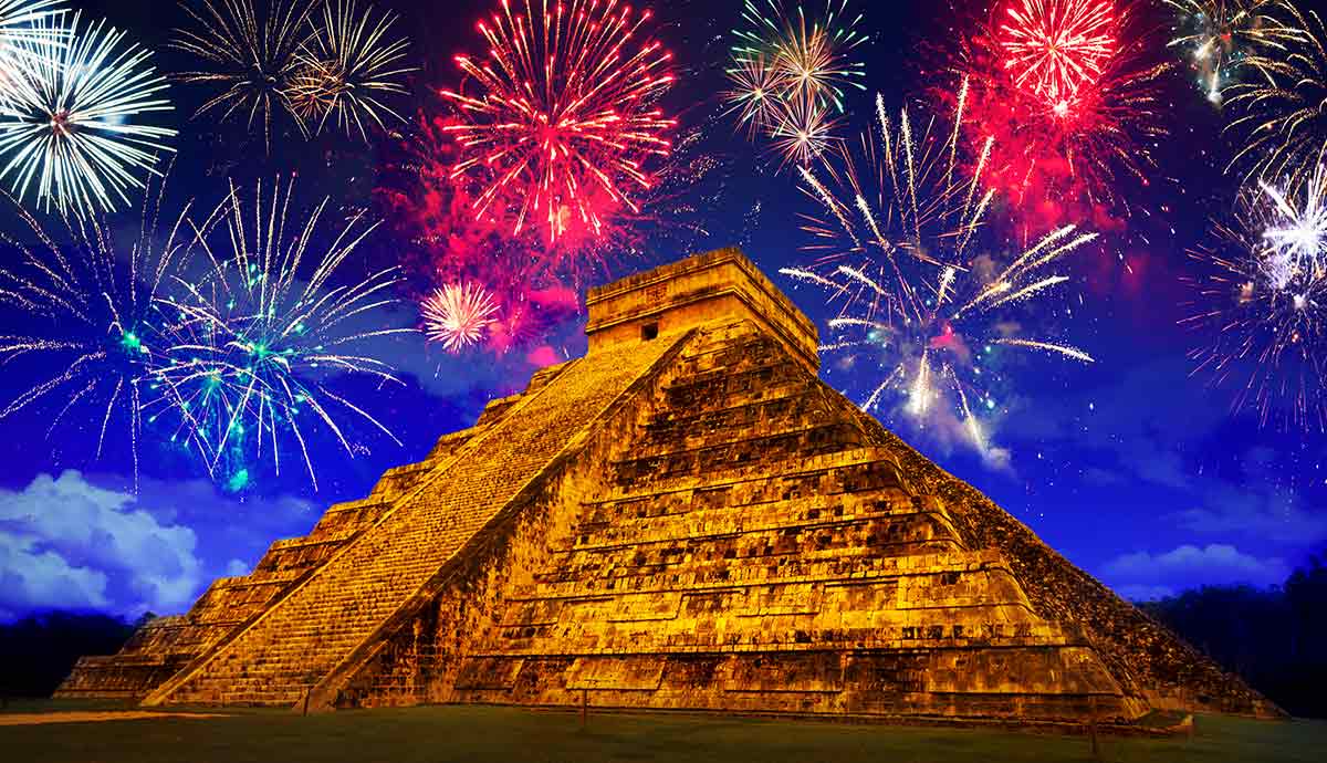 chichen itza fireworks celebration