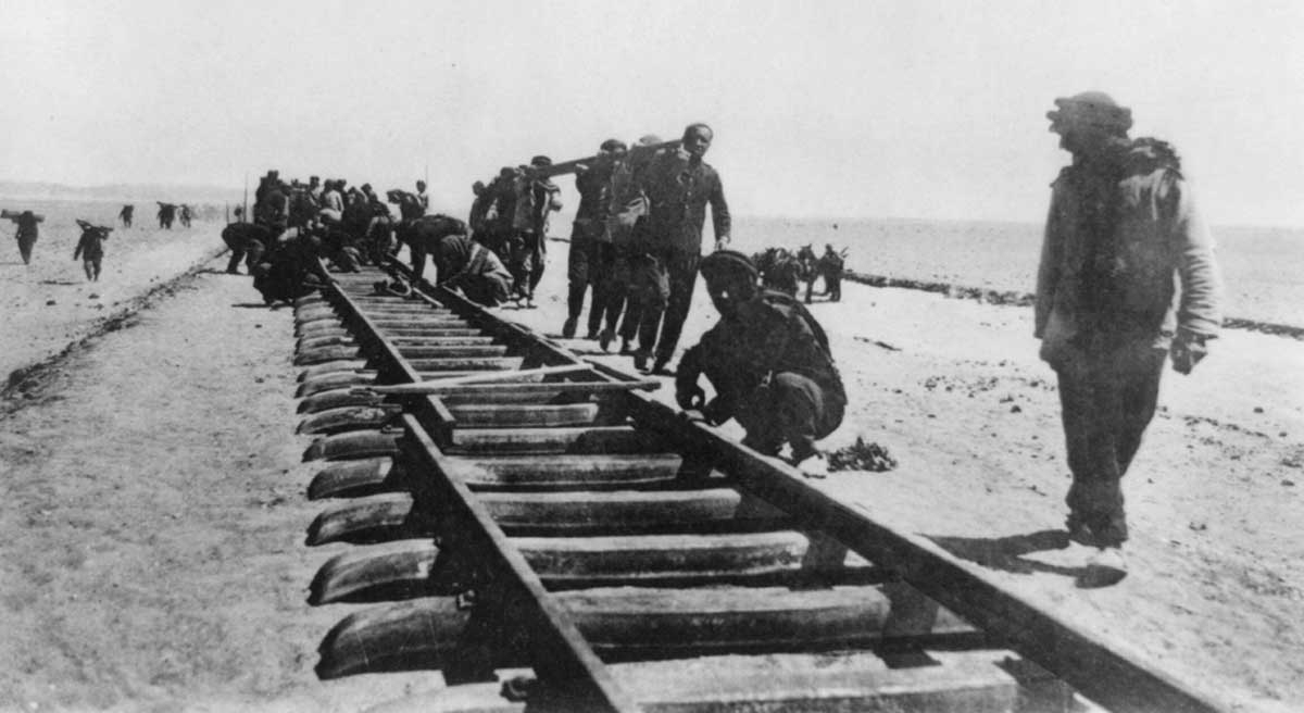 laying hejaz rail track