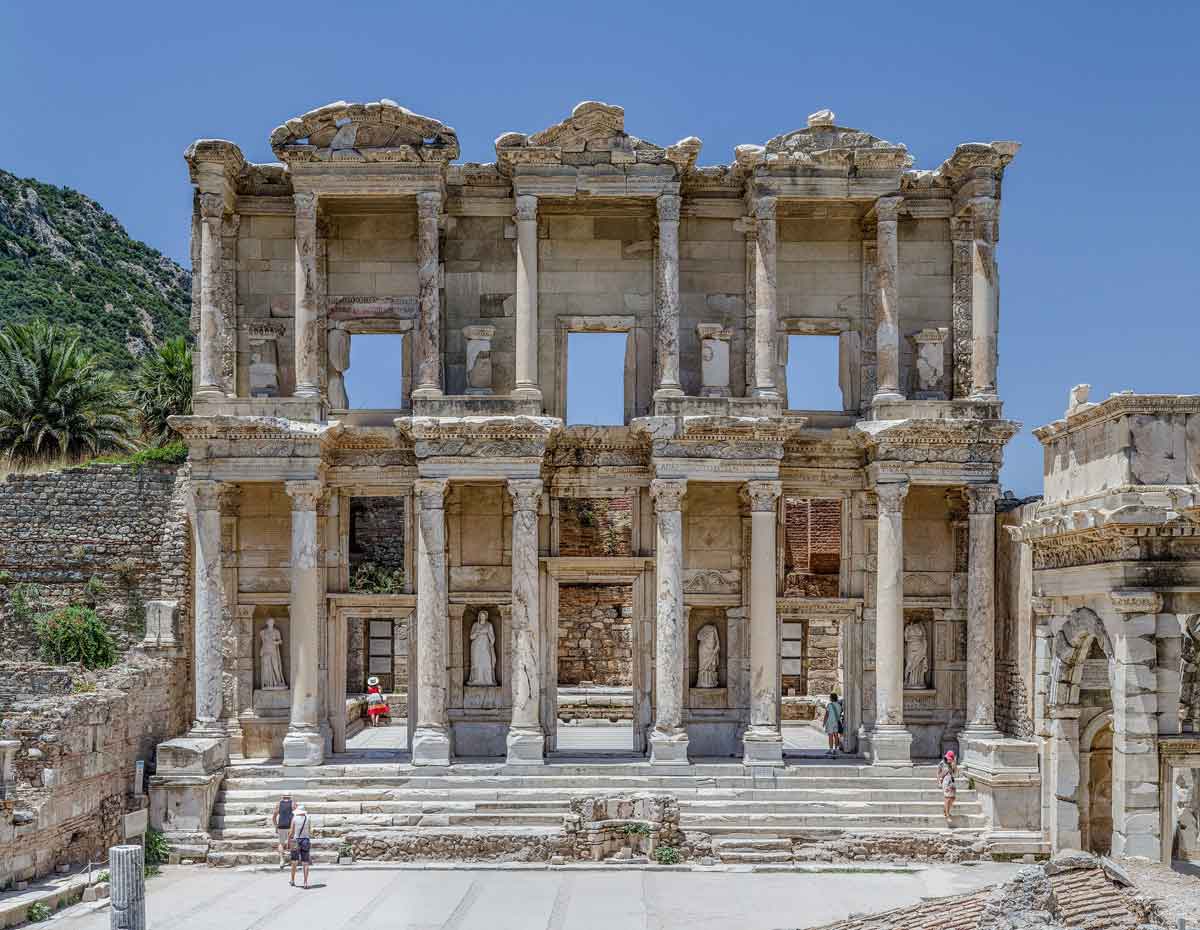 library celsus ephesus turkiye