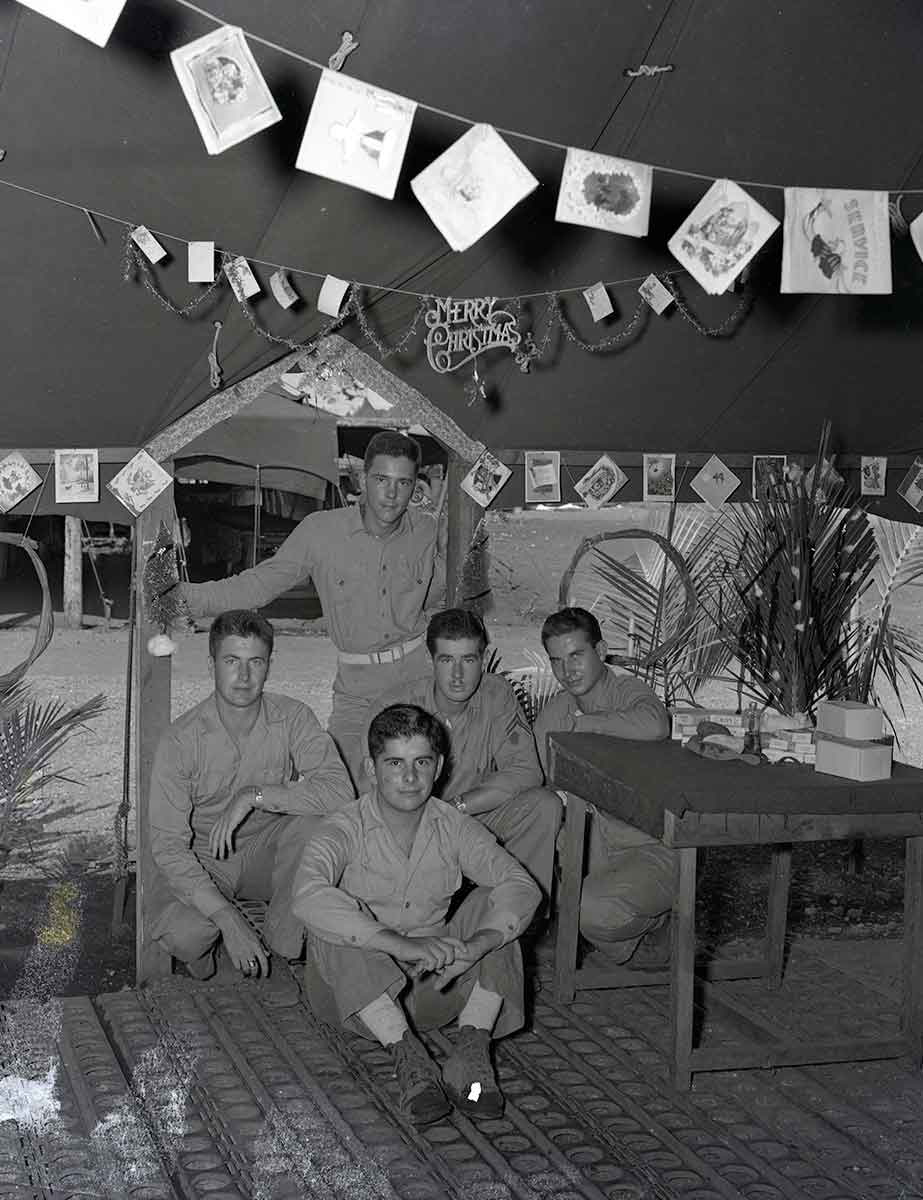 palm christmas tree three soldiers