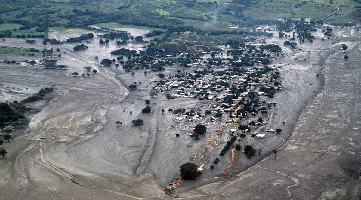 photo armero after eruption