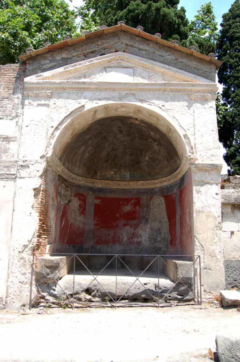 pompeii grave