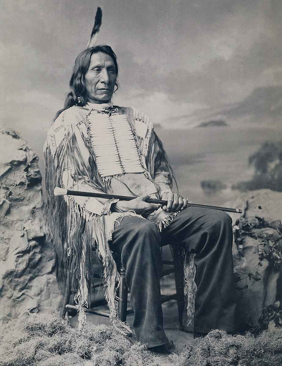 red cloud seated 1880