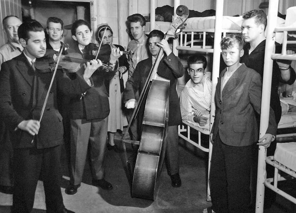 refugee band uss general eltinge