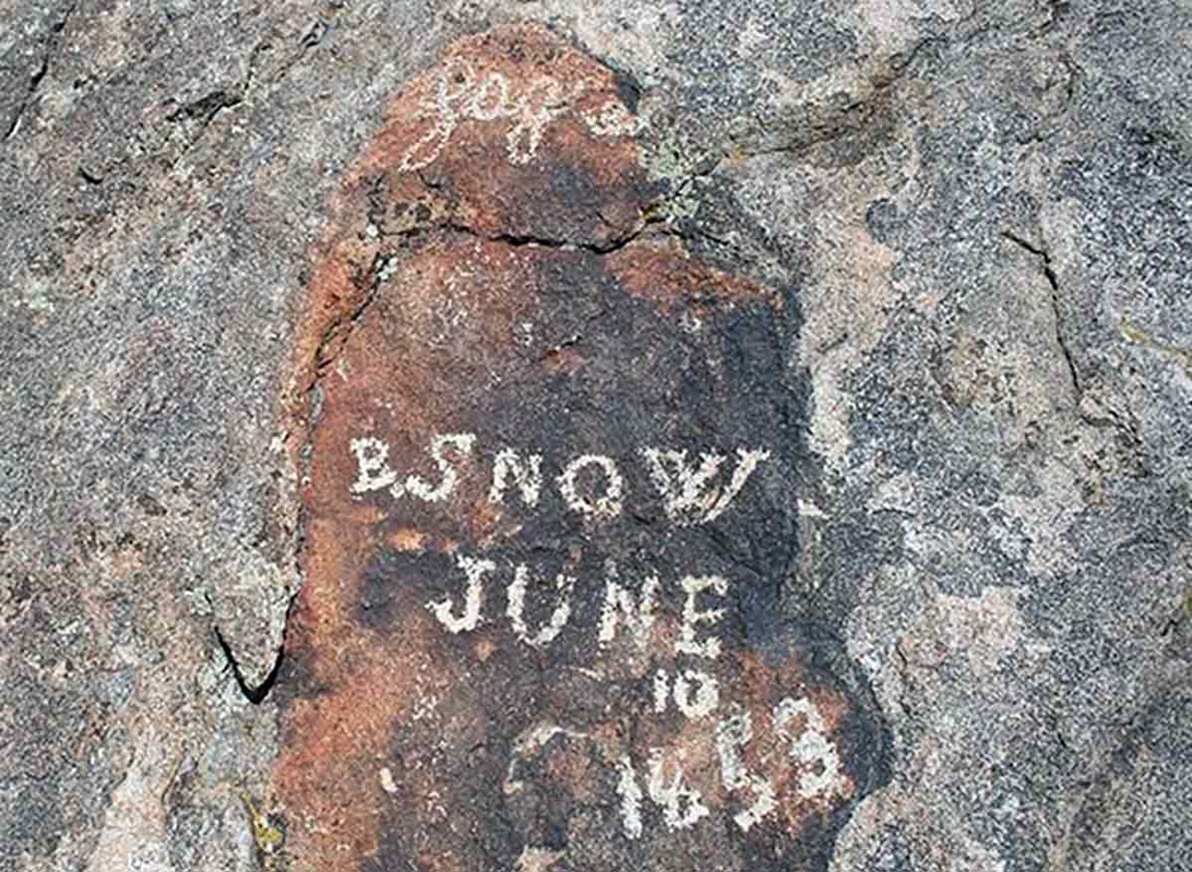 settler names carved independence rock