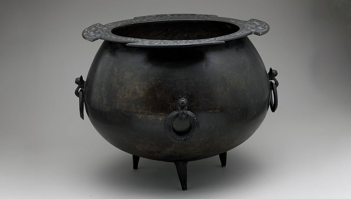 witch cauldron met