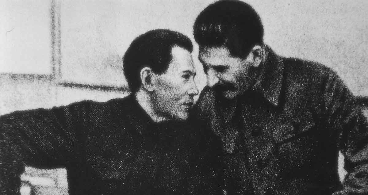 yezhov and stalin wikimedia