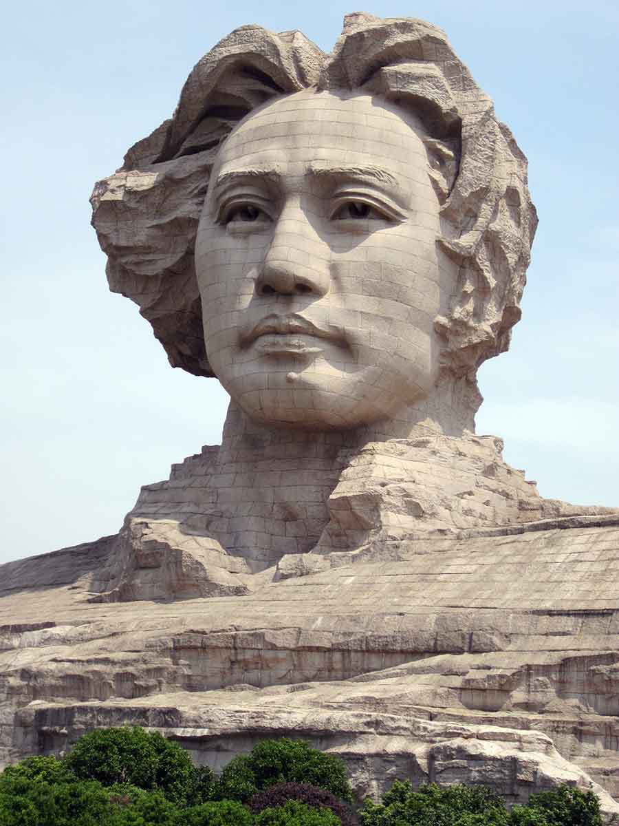 young mao sculpture