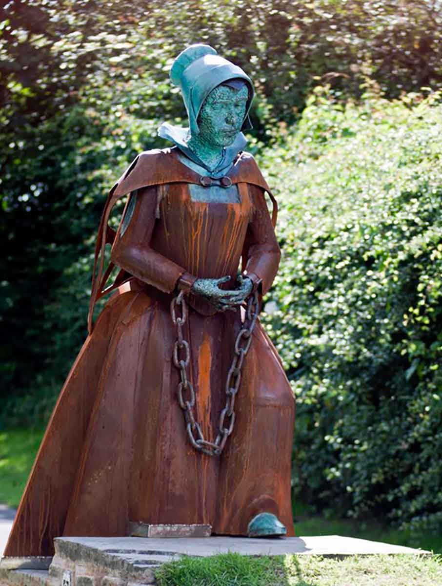 Alice Nutter Statue
