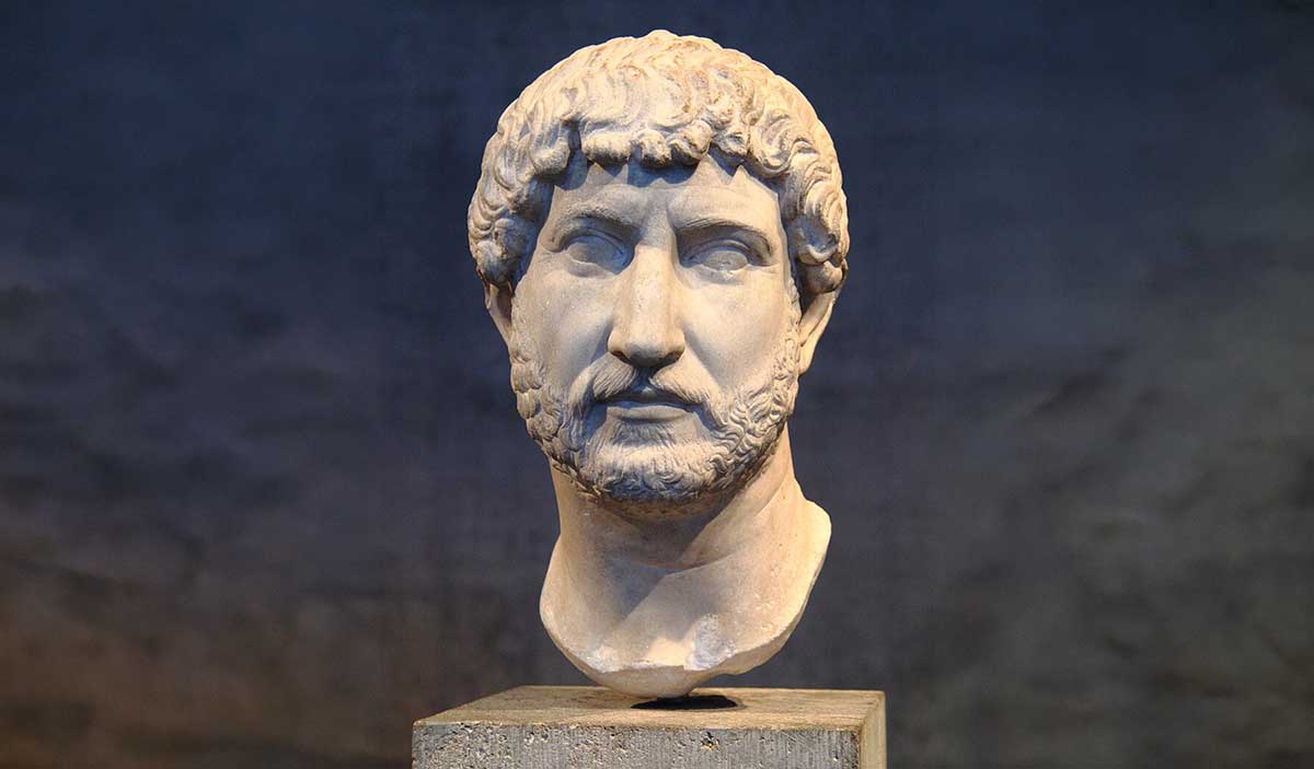 Bust Hadrian 130CE Wikimedia