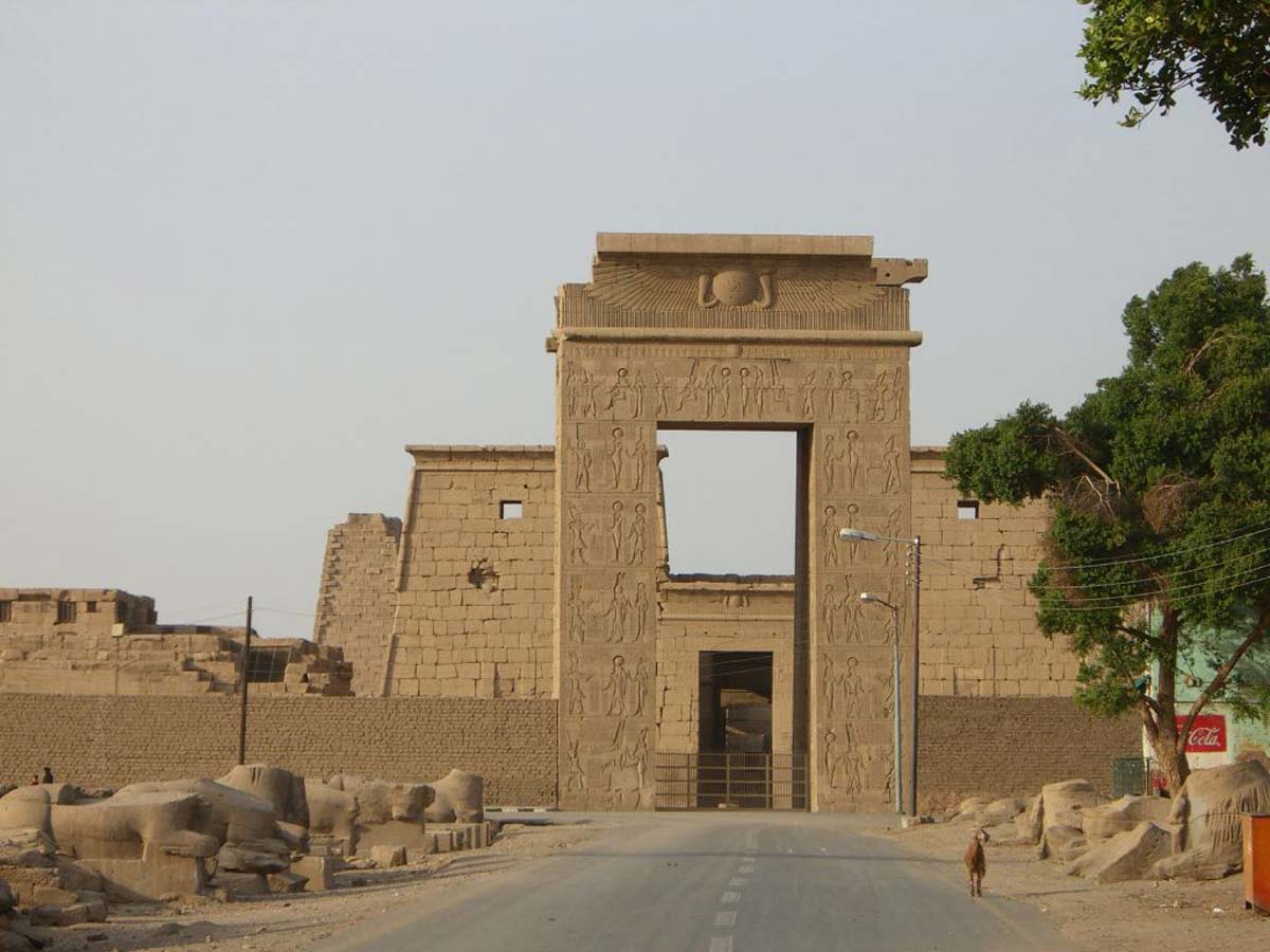 Entrance Temple Khonsu