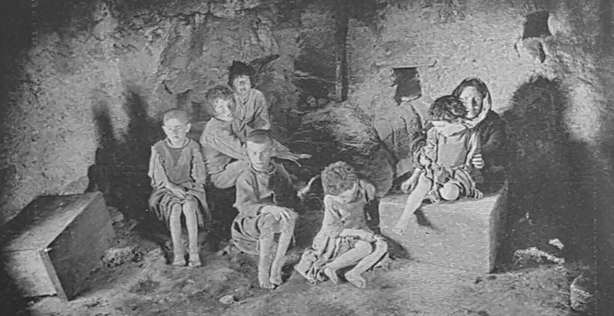 Irish Family Gallway Famine