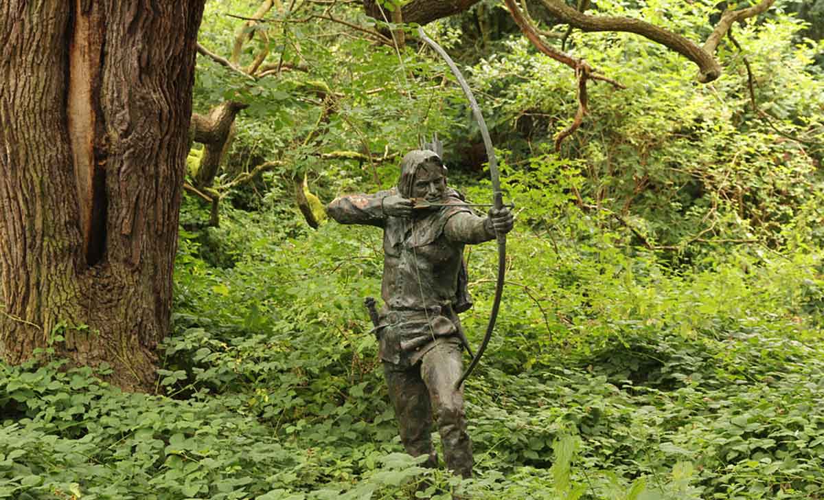 Robin Hood statue