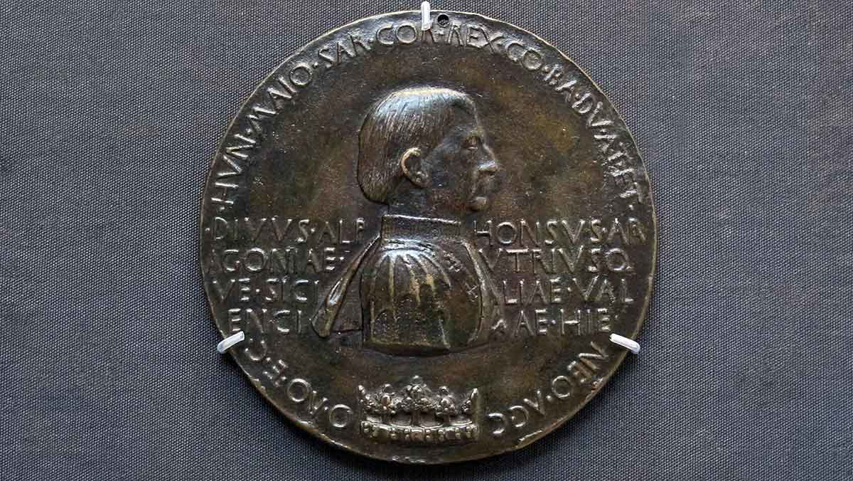alfonso v medal