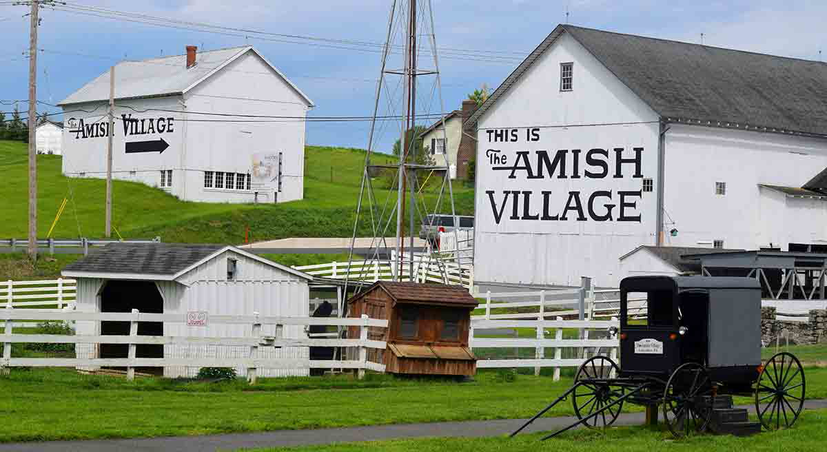 amish village