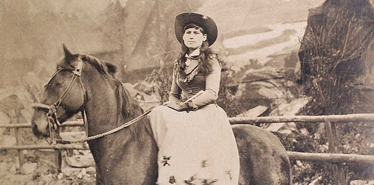 annie oakley on horseback