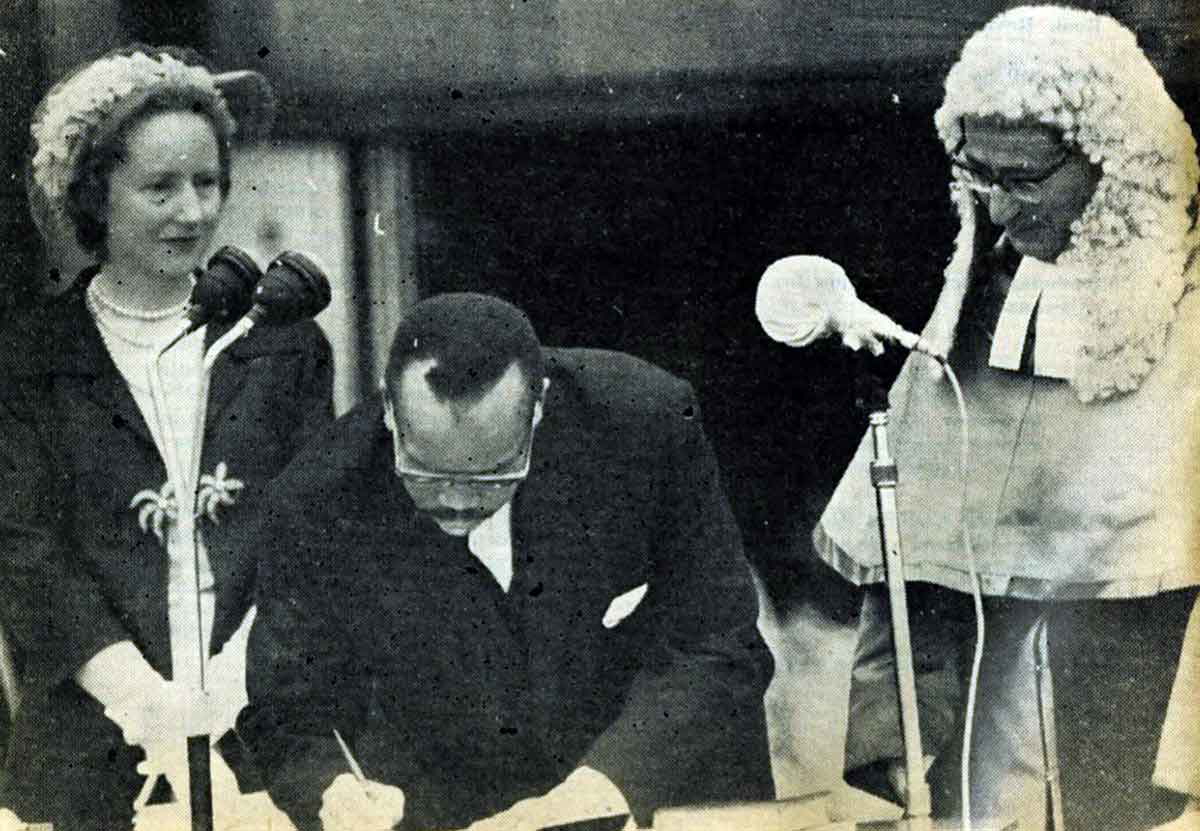 botswana independence 1965