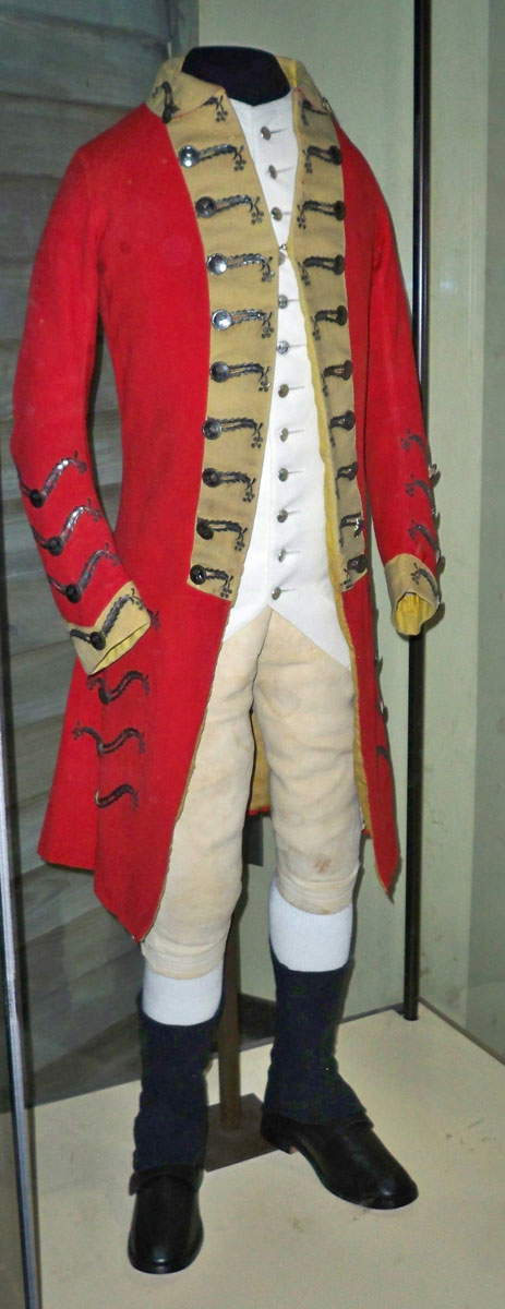 british redcoat uniform at the smithsonian