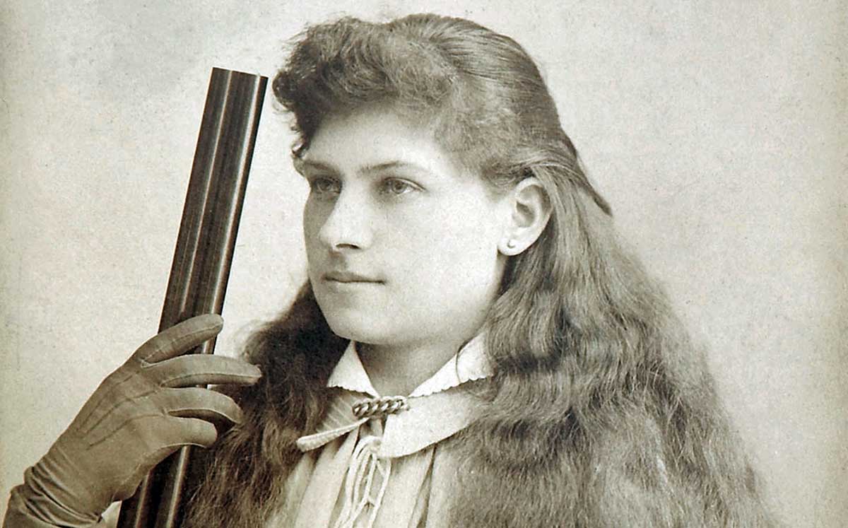 cabinet card from 1880s