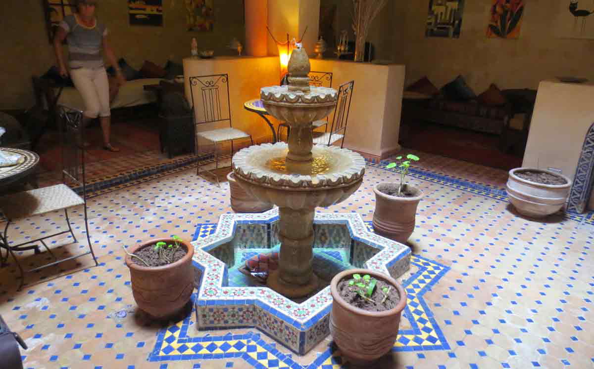 central fountain riad morocco