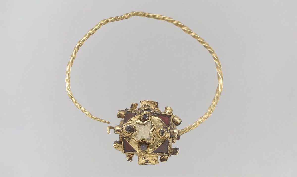 charlemagne earrings